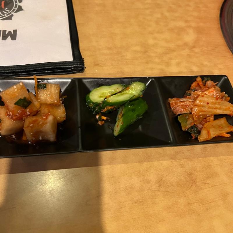 キムチ盛合せ(じもんじゅ )