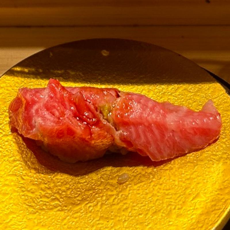 やま幸本まぐろ大トロ（一貫）(立喰鮨 銀座おのでら)