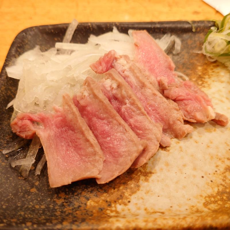 牛タン刺し(牛酒場 末吉や 小岩店)