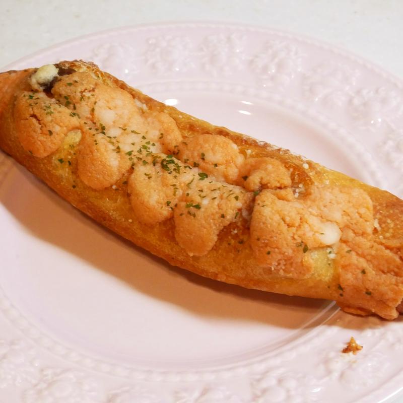 明太チーズフランス(AKASAKA BAKERY SOYBA)