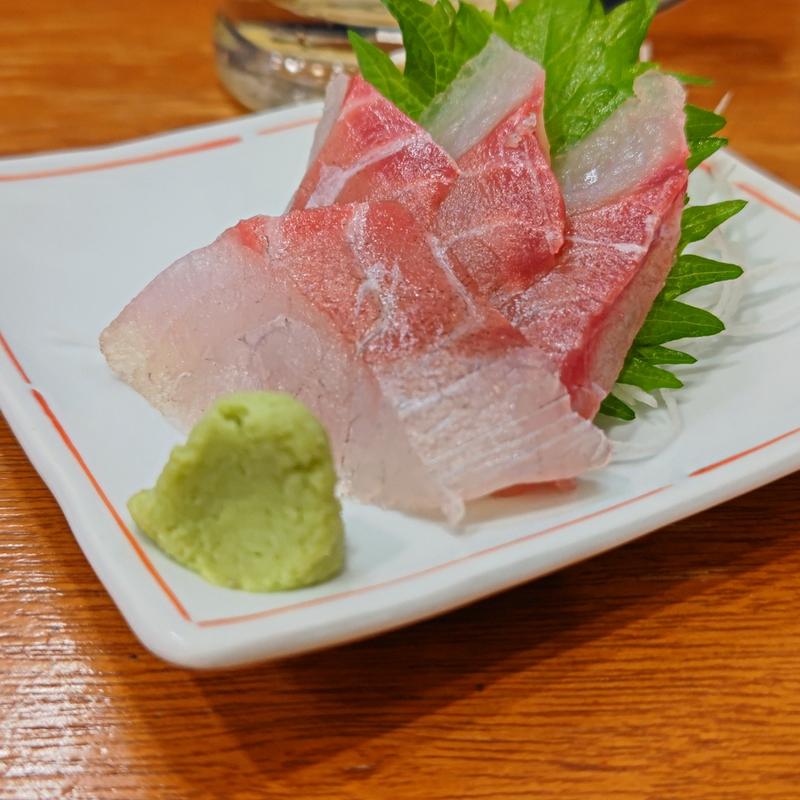 黒鯛の昆布〆(釣宿酒場マヅメ 野毛本店)