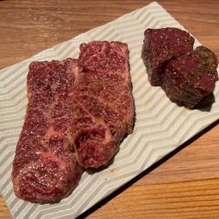 和牛ハラミ・ハツ(Yakiniku 名もなき名店へ 一切入魂一枚売り焼肉)