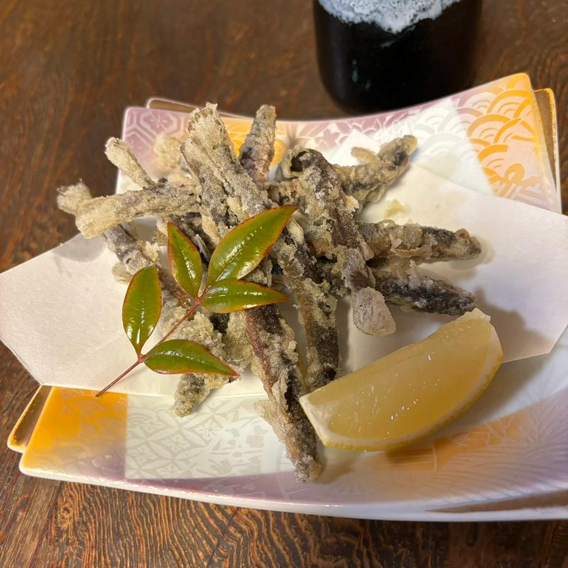 どじょうの唐揚げ(駿河流手打そば 金太郎)