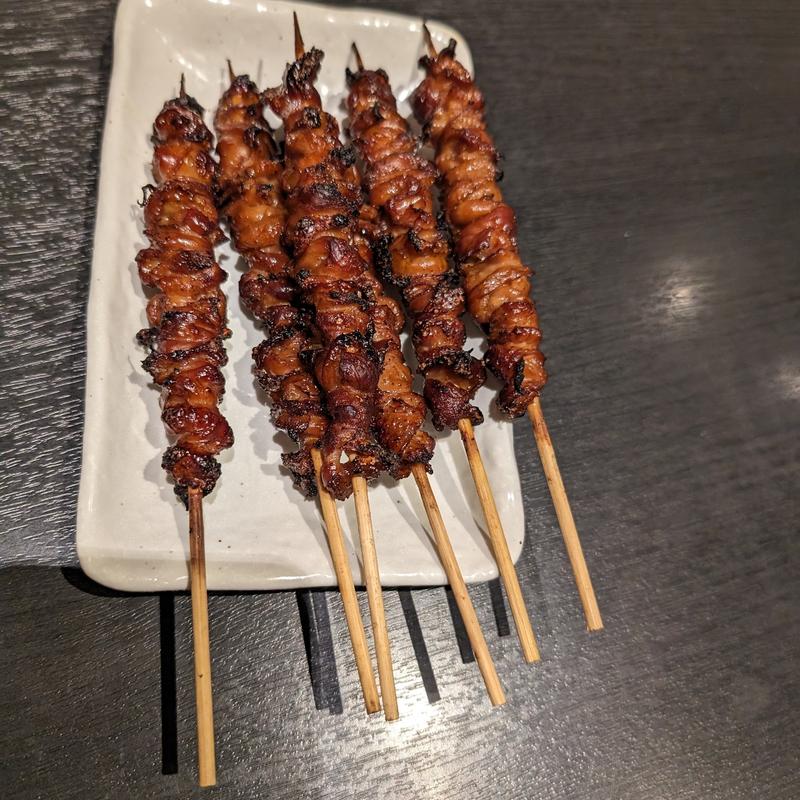 かわ三日五回炙り(炭火やきとり 伝兵衛 南店)