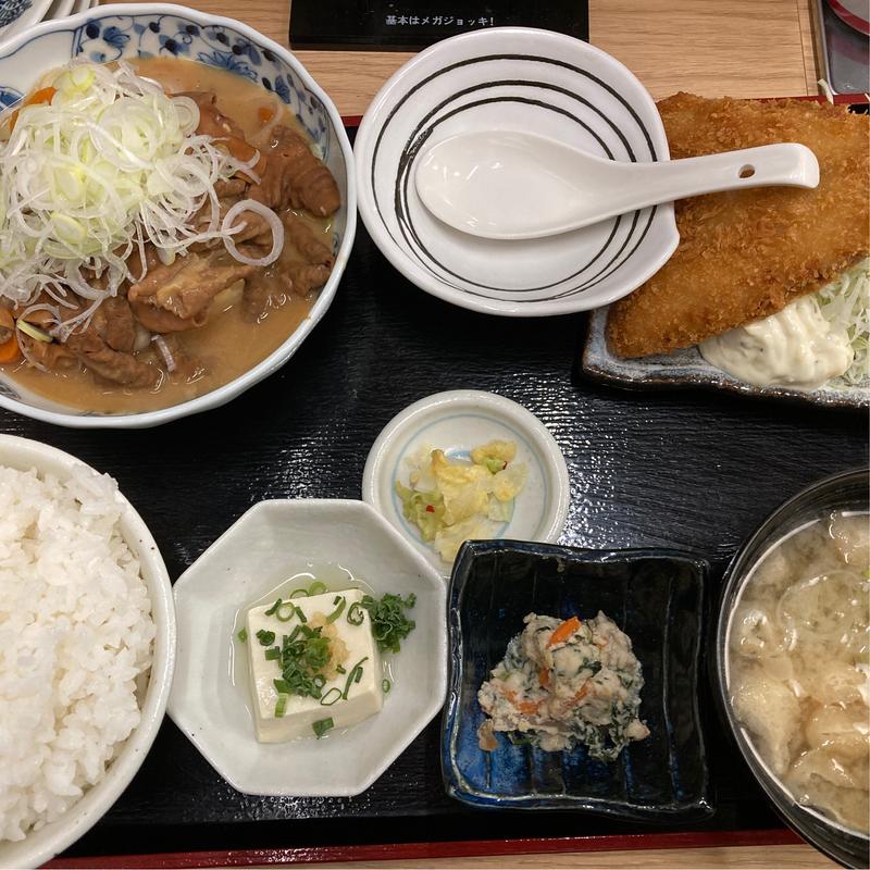 味噌もつ煮定食(アジフライorカキフライ付き)(大衆酒場 五の五 一番町店)