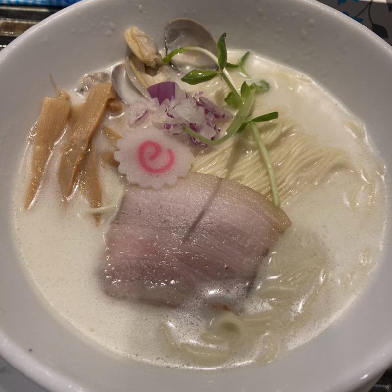 貝出汁汐白湯らーめん(Noodles Kitchen GUNNERS)