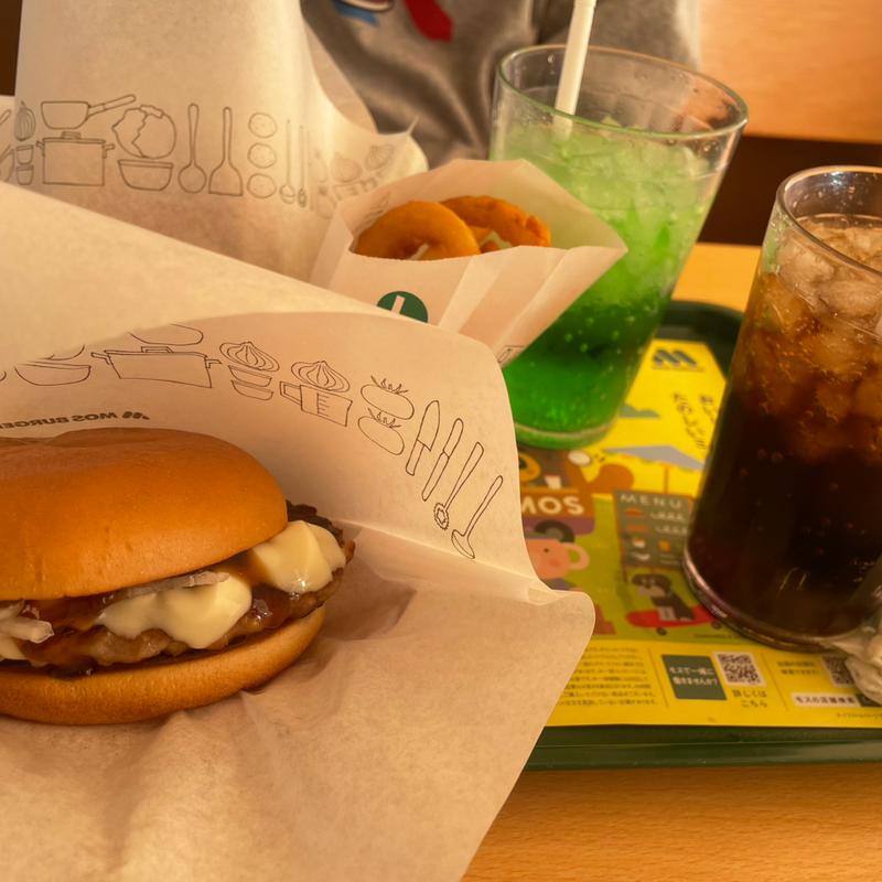 とびきりチーズバーガーオニポテセット(モスバーガー 宝塚中山店)