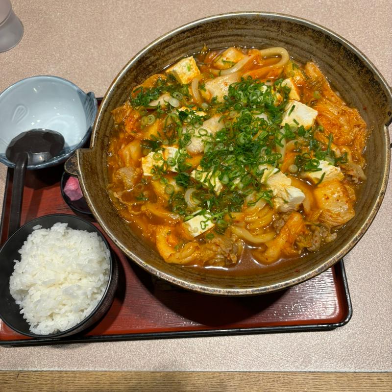 豚キムチうどん(ライス付)(まねき 津の井店 )