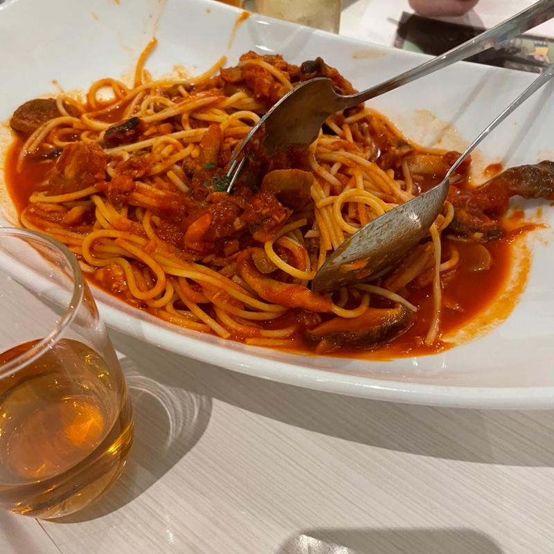 シーフードのトマトソーススパゲッティ(神戸館 錦通店)