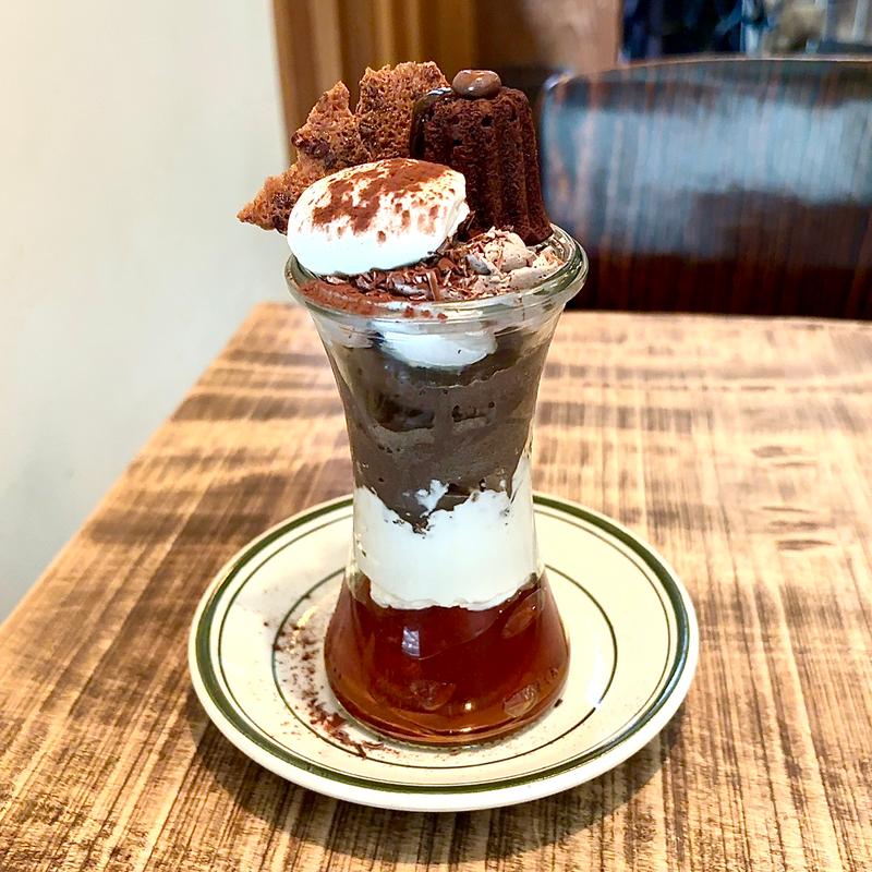 チョコレートと珈琲のパフェ(ホワイトバード コーヒー スタンド （Whitebird coffee stand）)