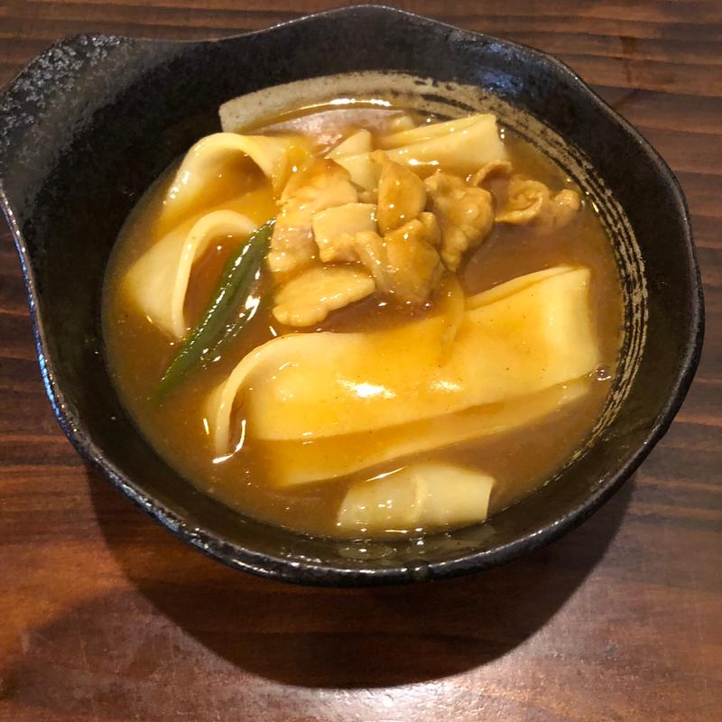 カレーうどん【ひもかわ】(峠の茶屋)