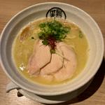 濃厚鶏白湯ラーメン(らーめん、肉丼ぶり 吉成鶏白湯 鶏神)