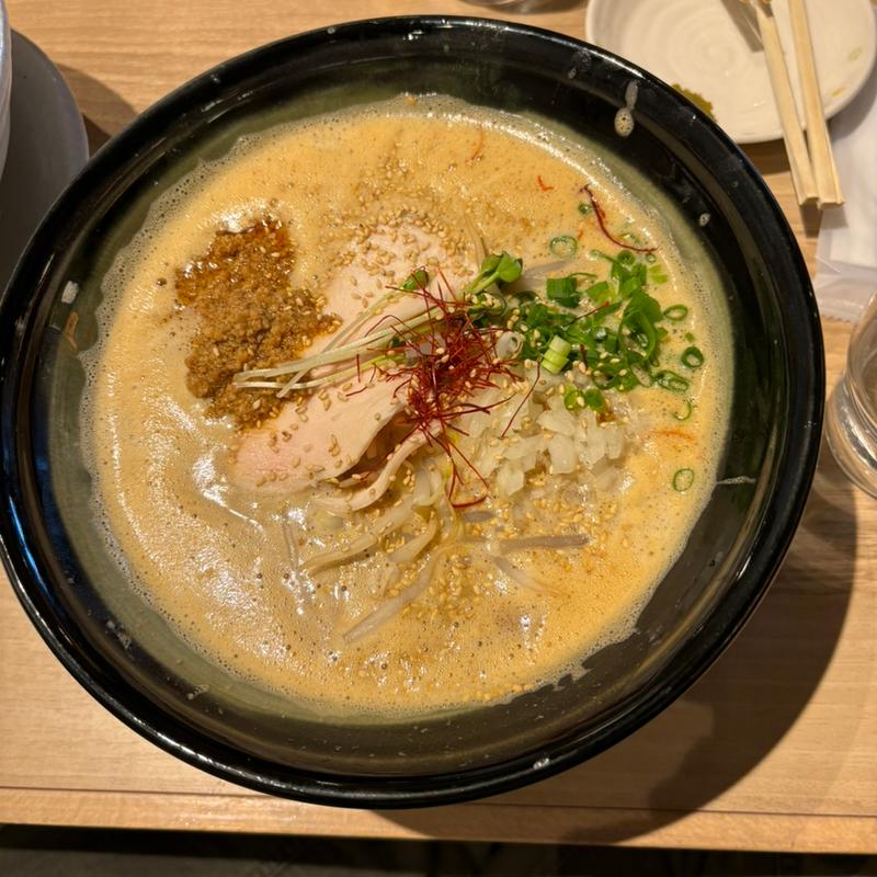 極み味噌ラーメン(らーめん、肉丼ぶり 吉成鶏白湯 鶏神)