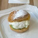 ZUNDAシュークリーム(ZUNDA ZUNDA CAFE 仙台一番町本店)