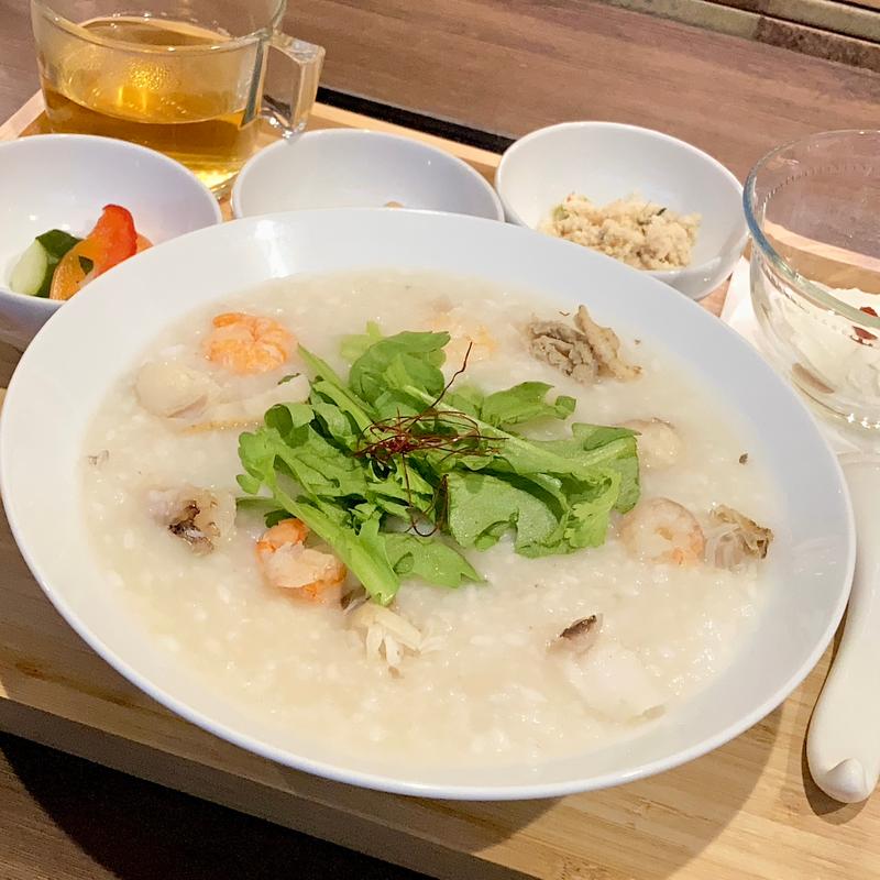 薬膳海鮮粥(火鍋三田　薬膳なつめ)