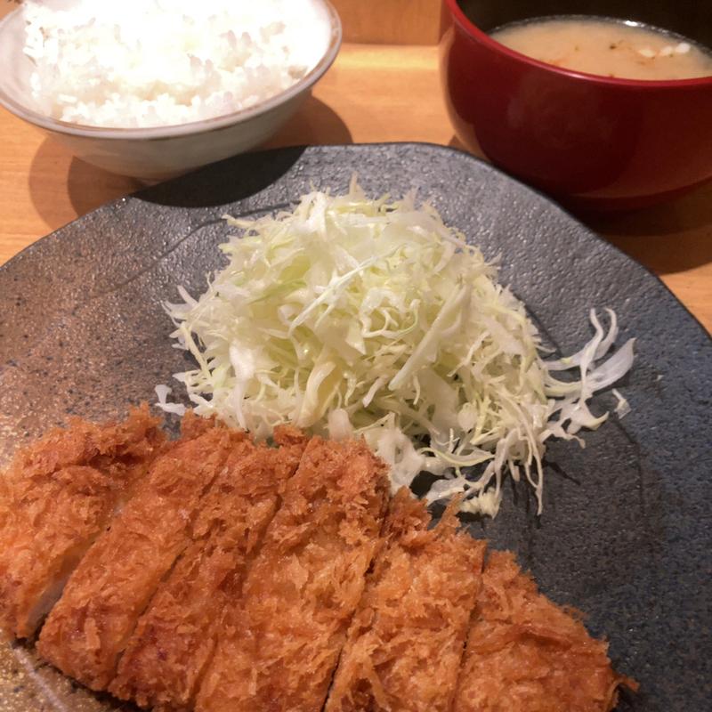 とん汁定食(とんかつ げん田)