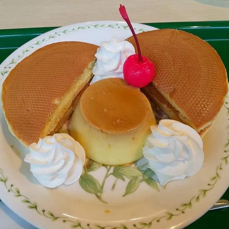 プリンホットケーキ(喫茶 花壇)