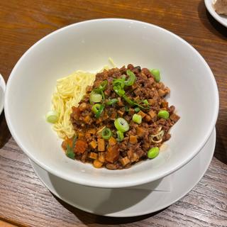 炸醤麺(鼎泰豊 東京八重洲口店 （ディンタイフォン）)
