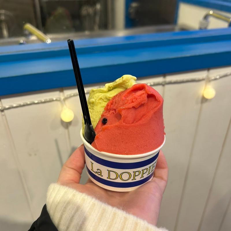 ダブル(ジェラテリア La DOPPIETTA)