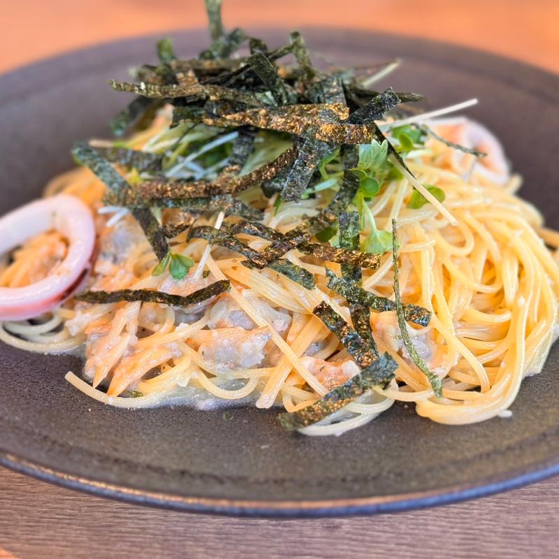 タパス風スパゲティー　エビ・イカ・アサリのオリジナルボンゴレ(タパス＆タパス吉祥寺駅前店)