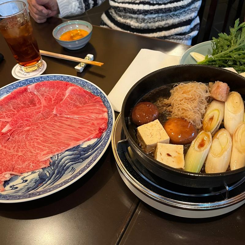 (牛鍋処 荒井屋 本店 横浜 すき焼き)