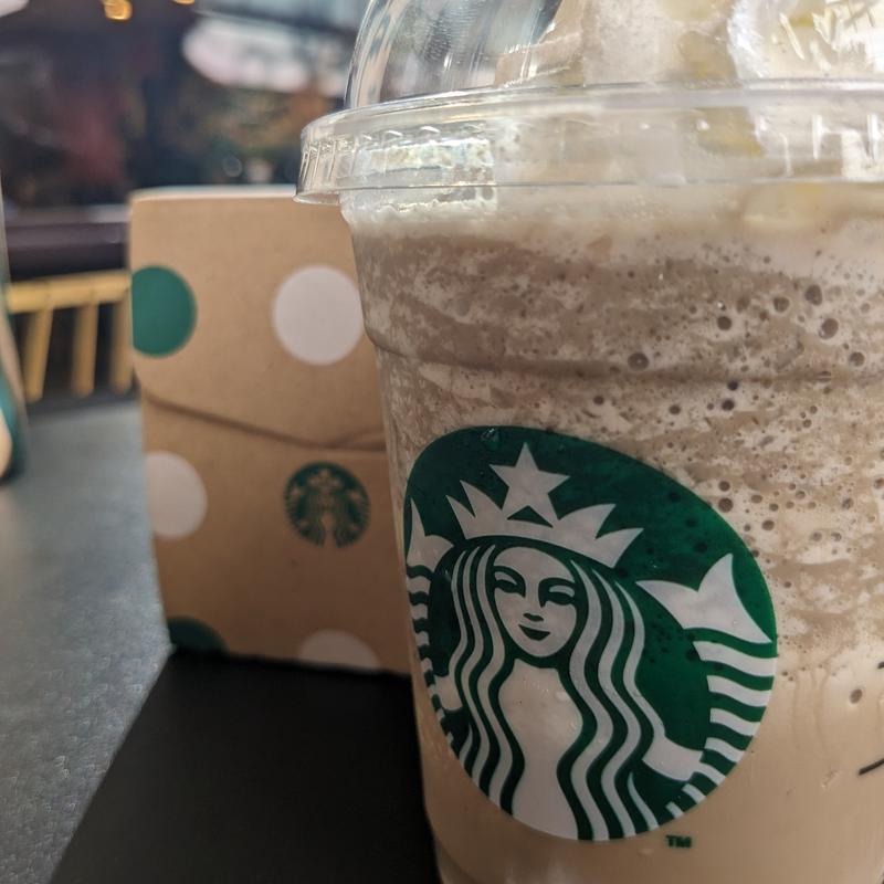 (スターバックスコーヒー 京王笹塚店)