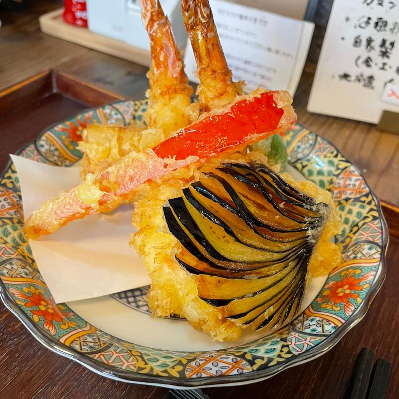 天ぷら　盛り合わせ(蕎麦切り ヤルダ(旧掛塚郵便局局舎))