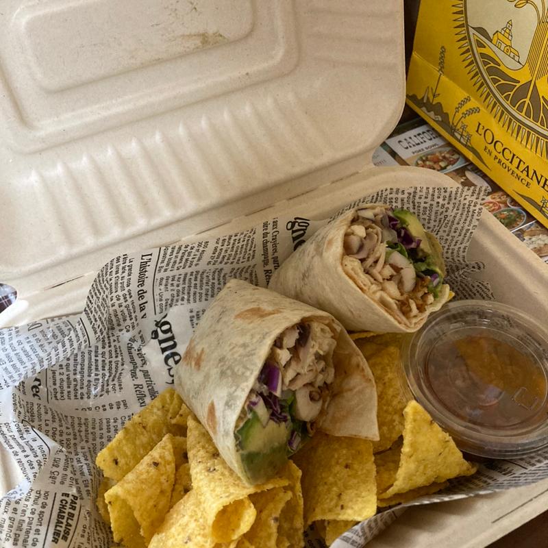 (エンシニータス辻堂 - ENCINITAS TSUJIDO)