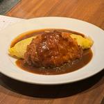 デミオムライスとポーク(洋食キッチン フジオ軒)