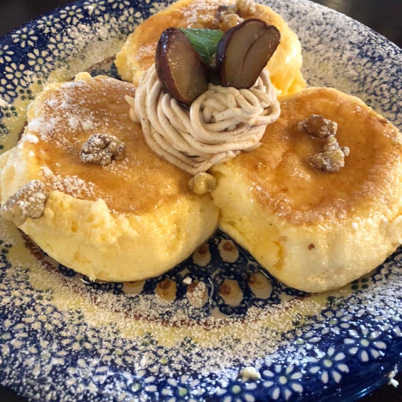 期間限定渋皮栗&クルミのモンブランスフレパンケーキ(ピノッキオ )