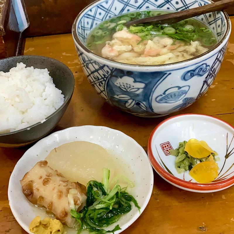 かきあげ+おでんとごはん(うどん 一（はじめ）)