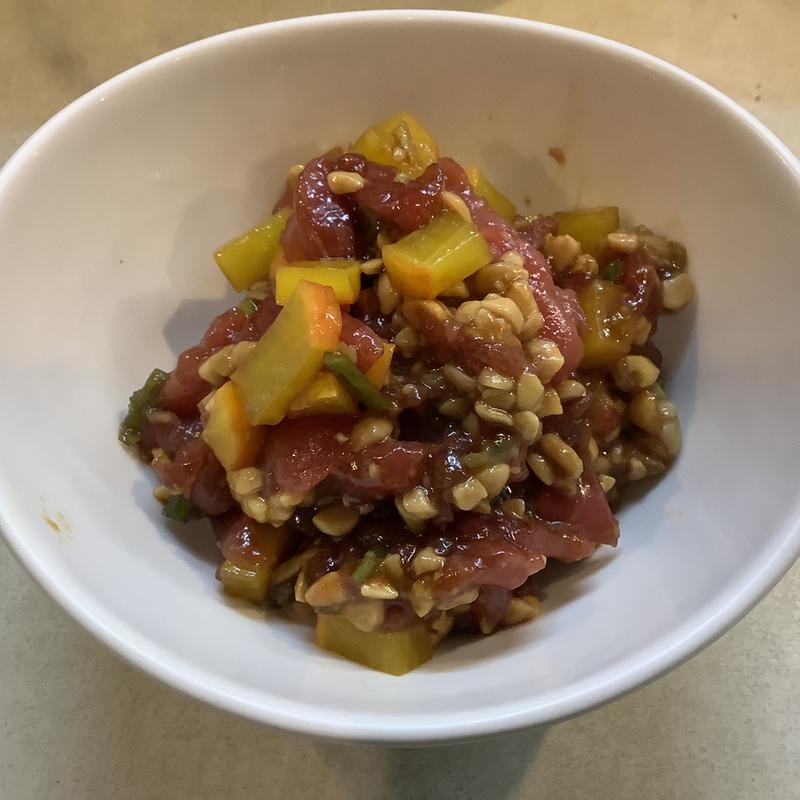 まぐろユッケスペシャル(寿し圭)