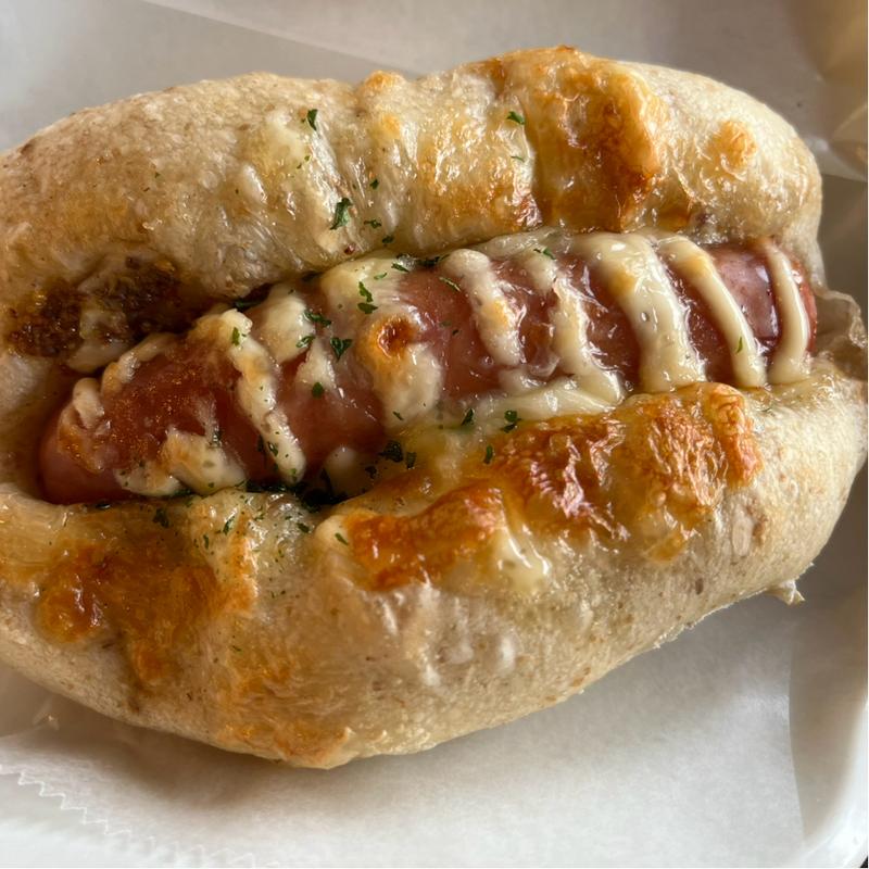 もちもちマスタードウィンナー(ピーターパン 小麦の丘店)