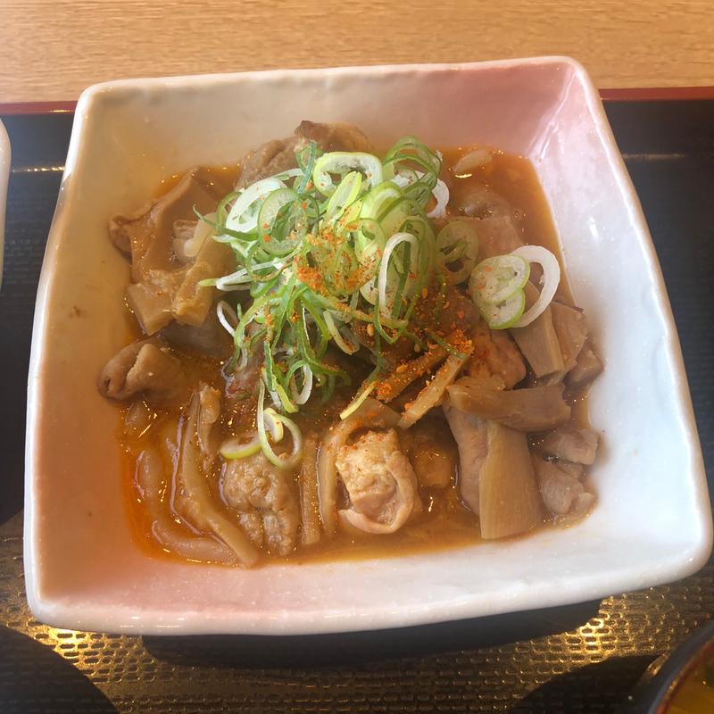 もつ煮【パンチ】(山田うどん食堂 太田50号バイパス店)