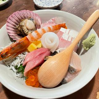 本日の海鮮丼(海老丸 )