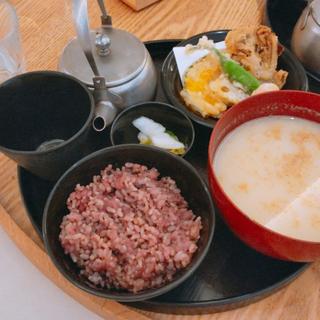 落とし芋と焼き餅の白味噌汁(chano-ma 池袋)