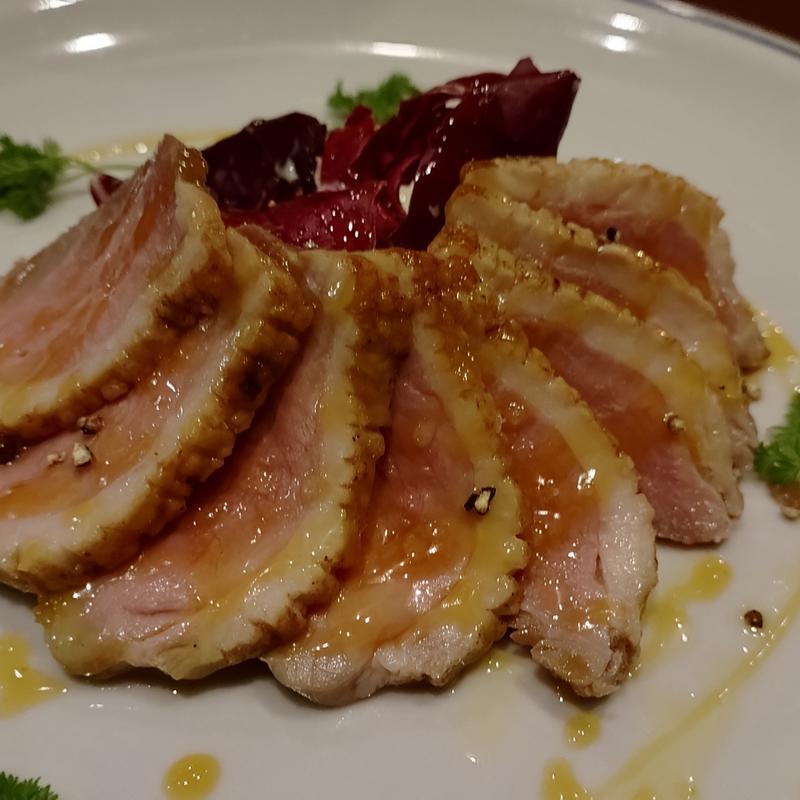 鴨肉のタリアータ(ビストロ オオカミ2 Duex)