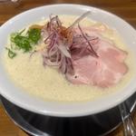 白湯醤油ラーメン(ら〜めん青木軒)