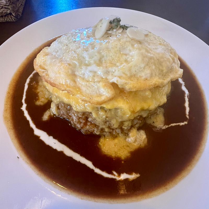 小柱たっぷりクリームオムカレー(カレーの店 いーとん)