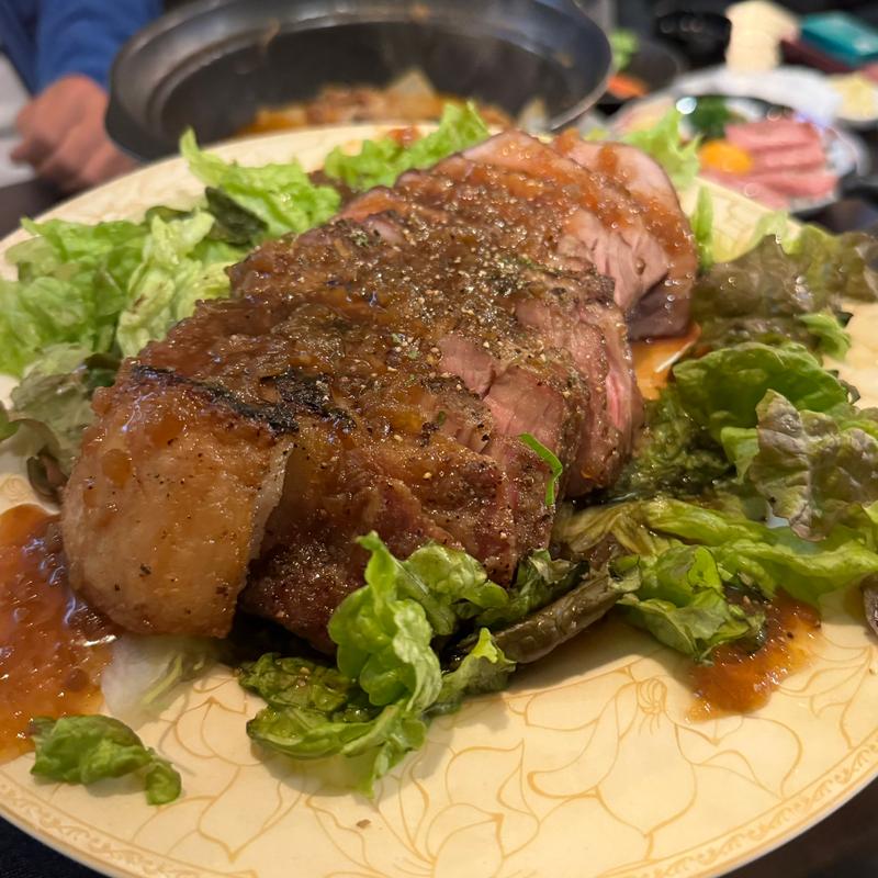 マンガ肉(ポークステーキ)(ルッカ)