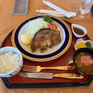 栃木県産厚切り豚リブロースのジンジャーソース(東武藤が丘カントリー倶楽部レストラン )