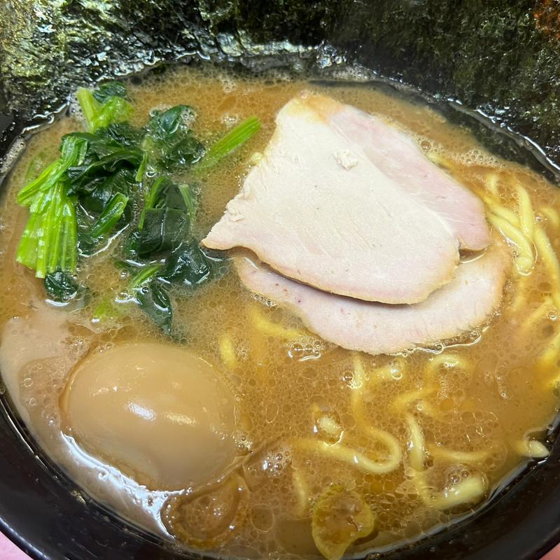 ラーメン並（味玉）(杉田家)