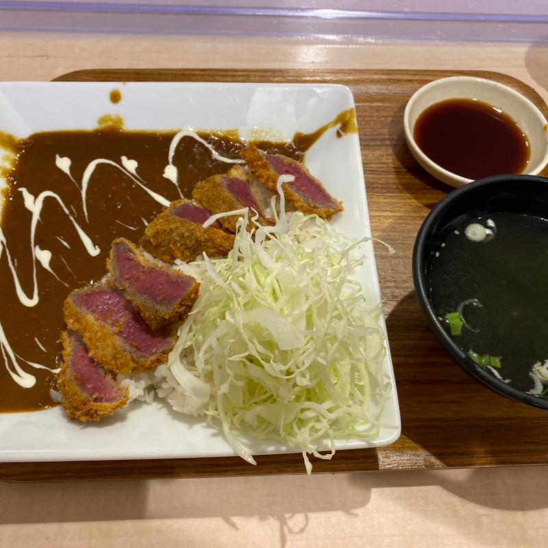 牛カツカレー(王記厨房/ローストビーフ丼やまとイオンモール東員店)