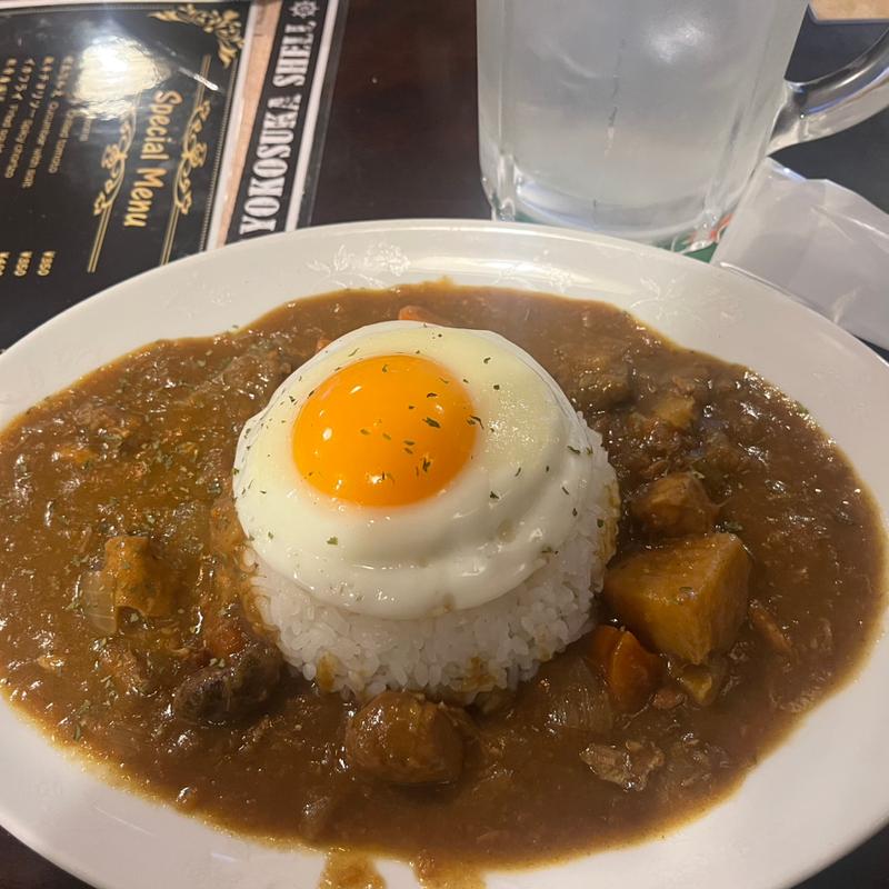 単品カレー＋目玉焼き(ヨコスカシェル)