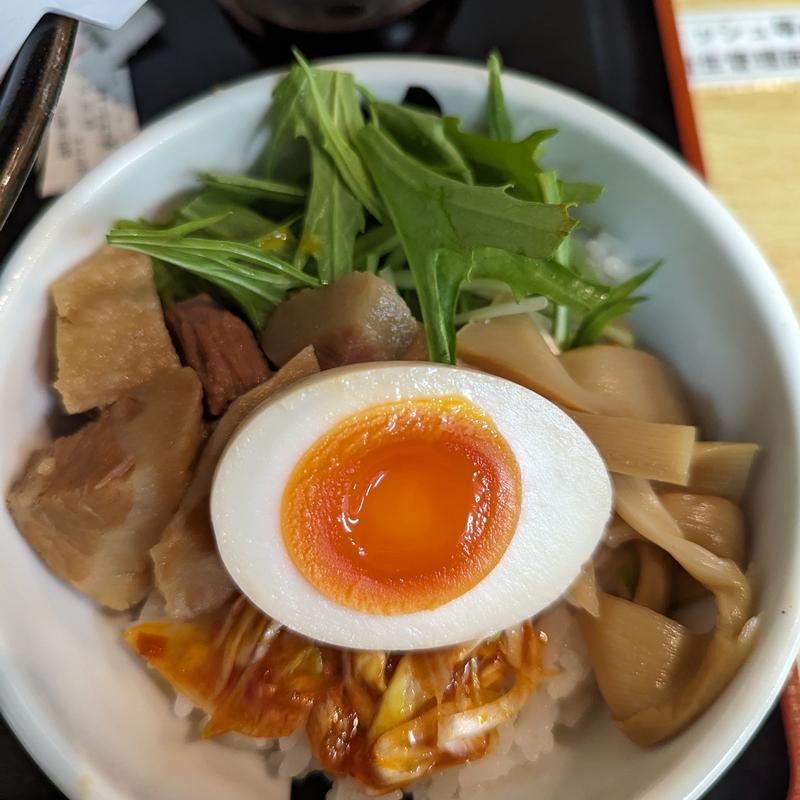 チャーシュー丼(花鳥風月)