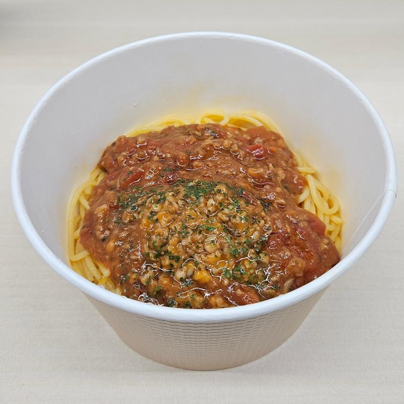 アルポルト監修 魚介の旨みトマトスパゲティ 海の幸のラグー(セブンイレブン 麹町駅前店)