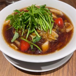 牡蠣生姜しょうゆ麺(梅梅 日比谷シャンテ店)