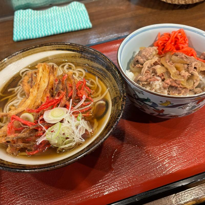 ミニぎゅう丼セット(立ち喰い蕎麦 弦)