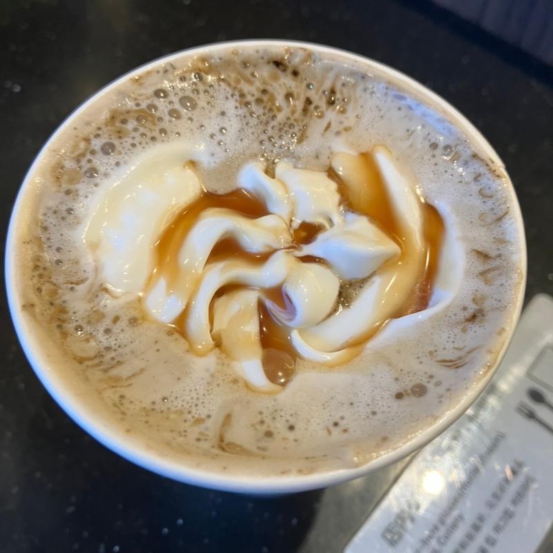 ほうじ茶 まろやか キャラメル ティー ラテ(スターバックスコーヒー 札幌パルコ店)