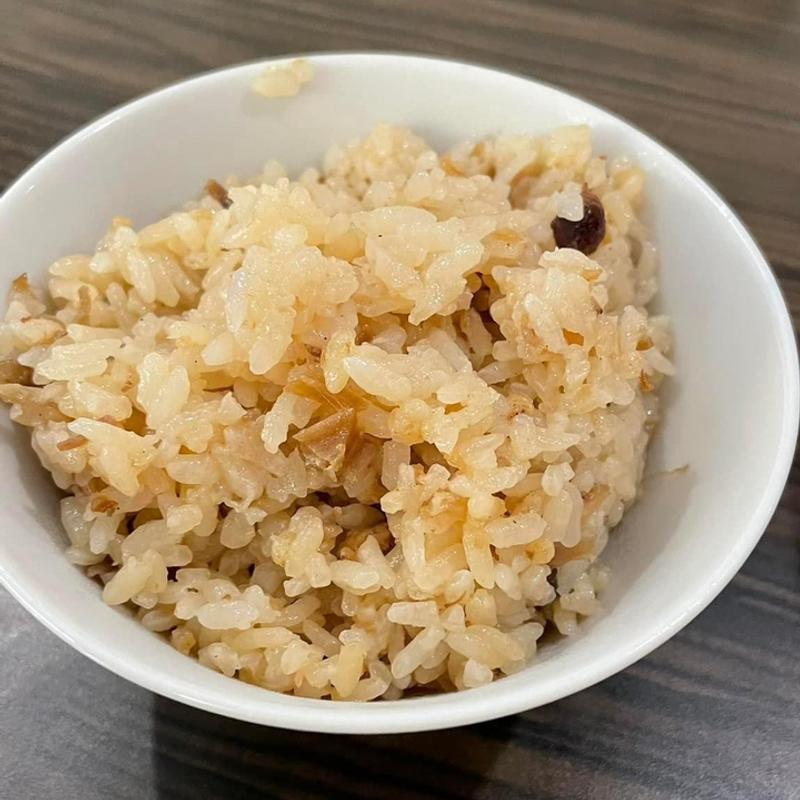 豚の炊き込みご飯(肉麺 ひだまり庵)